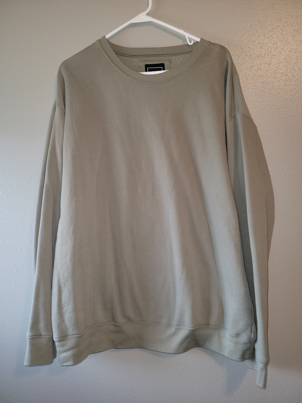 Lily & Lottie Women's Crewneck Sweatshirt - Sage Green